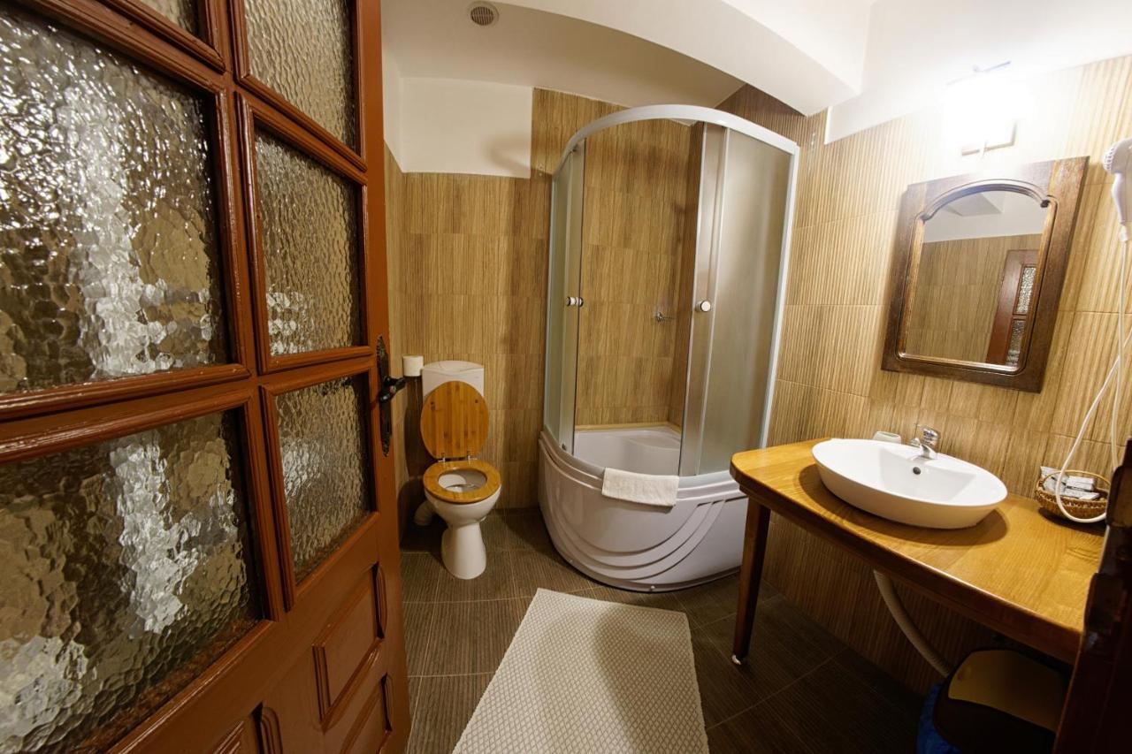 Villa Casa Bunicii Din Bucovina Vama  Exterior foto