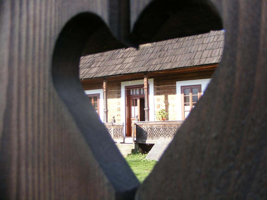 Villa Casa Bunicii Din Bucovina Vama  Zimmer foto